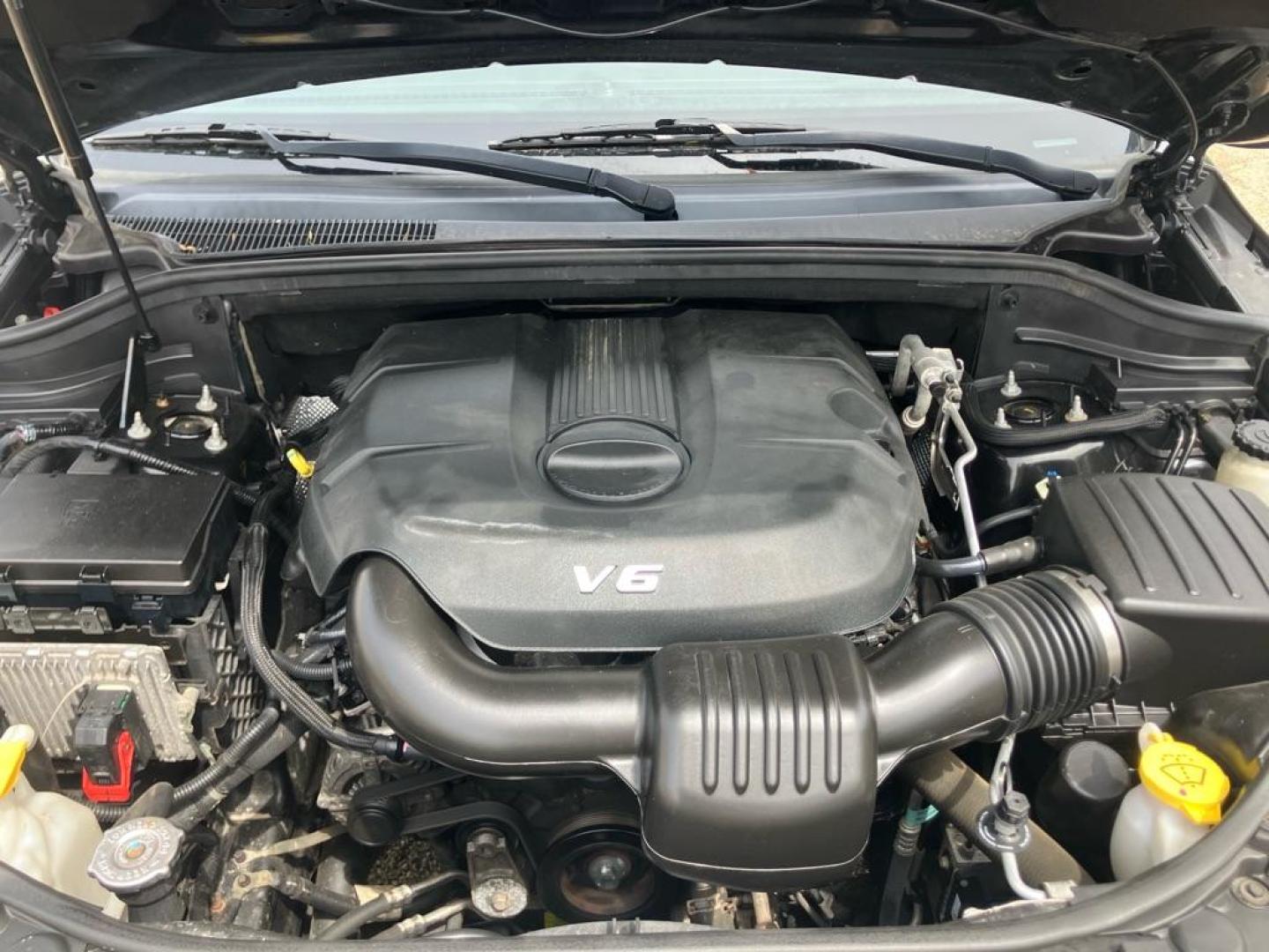 2014 BLACK JEEP GRAND CHEROKEE LAREDO (1C4RJFAG9EC) with an 3.6L engine, Automatic transmission, located at 1708 Broadway, Rockford, IL, 61104, (815) 397-5010, 42.252522, -89.069359 - Photo#9