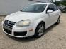2009 WHITE VOLKSWAGEN JETTA SE (3VWRM71KX9M) with an 2.5L engine, Automatic transmission, located at 1708 Broadway, Rockford, IL, 61104, (815) 397-5010, 42.252522, -89.069359 - Photo#0