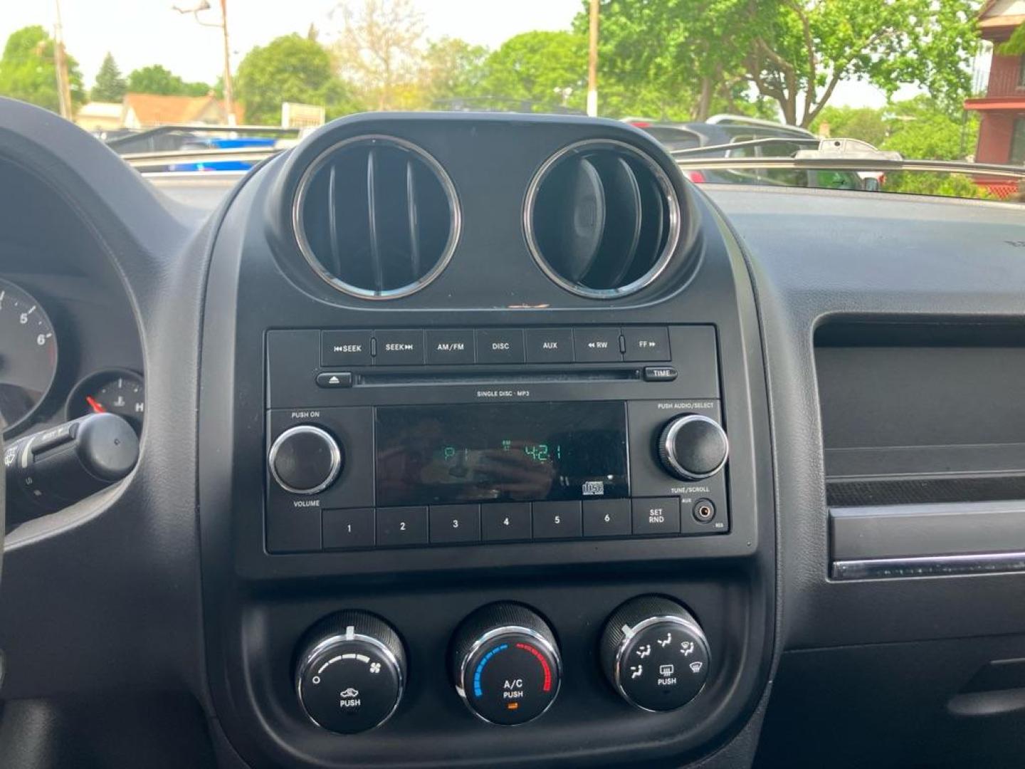 2010 SILVER JEEP COMPASS SPORT (1J4NF4FB3AD) with an 2.4L engine, Continuously Variable transmission, located at 1708 Broadway, Rockford, IL, 61104, (815) 397-5010, 42.252522, -89.069359 - Photo#8