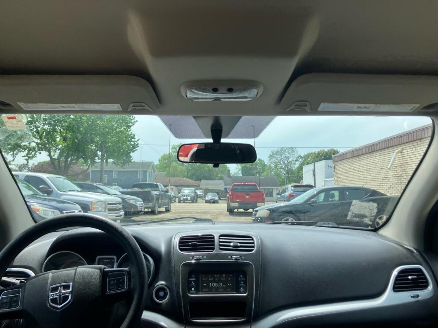 2017 BLUE DODGE JOURNEY SE (3C4PDCAB3HT) with an 2.4L engine, Automatic transmission, located at 1708 Broadway, Rockford, IL, 61104, (815) 397-5010, 42.252522, -89.069359 - Photo#5