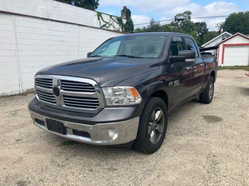 2016 RAM 1500 SLT