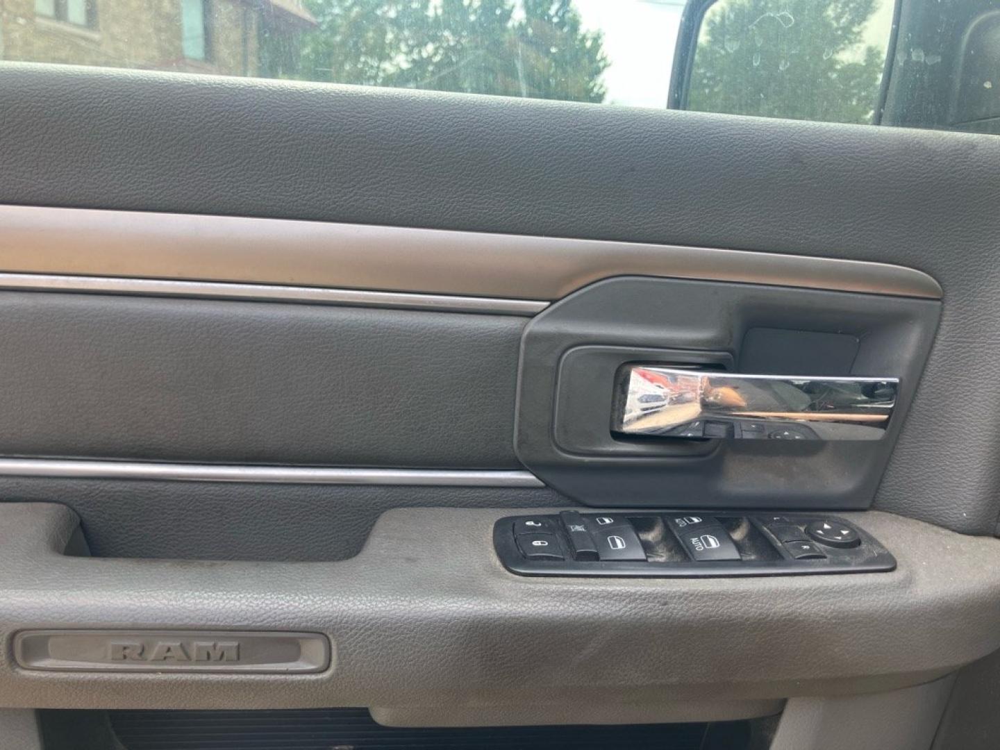 2016 GRAY RAM 1500 SLT (1C6RR7TT6GS) with an 5.7L engine, Automatic transmission, located at 1708 Broadway, Rockford, IL, 61104, (815) 397-5010, 42.252522, -89.069359- Photo#6