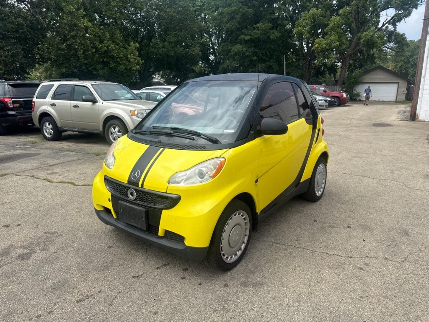 2008 YELLOW SMART FORTWO PURE (WMEEJ31X58K) with an 1.0L engine, Automatic transmission, located at 1708 Broadway, Rockford, IL, 61104, (815) 397-5010, 42.252522, -89.069359- Photo#0