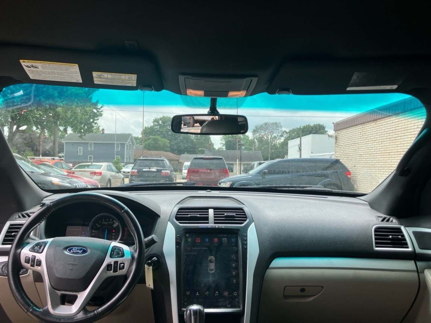 2011 BLACK FORD EXPLORER XLT (1FMHK7D89BG) with an 3.5L engine, Automatic transmission, located at 1708 Broadway, Rockford, IL, 61104, (815) 397-5010, 42.252522, -89.069359- Photo#6