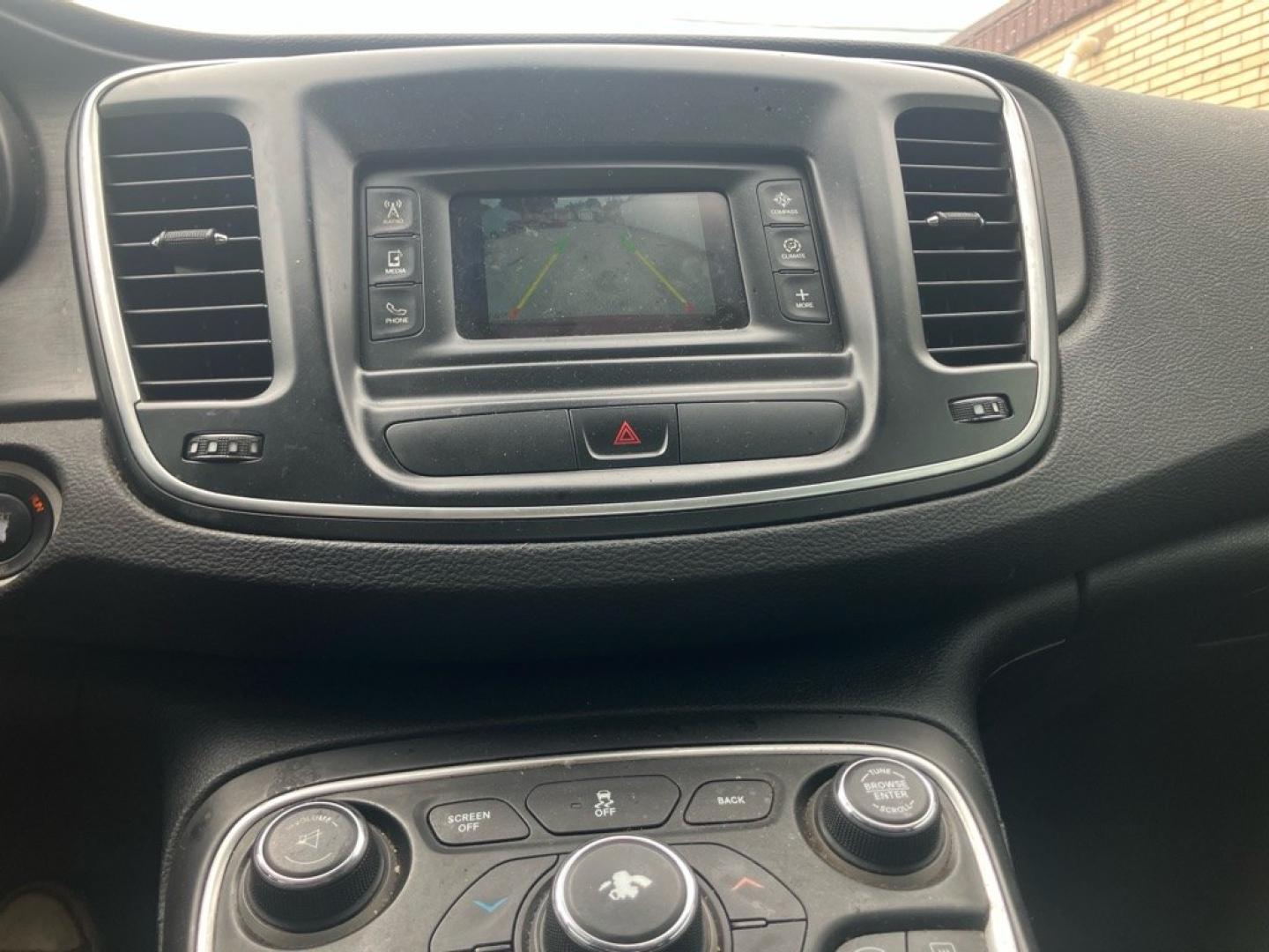 2016 RED CHRYSLER 200 LIMITED (1C3CCCAB9GN) with an 2.4L engine, Automatic transmission, located at 1708 Broadway, Rockford, IL, 61104, (815) 397-5010, 42.252522, -89.069359- Photo#8