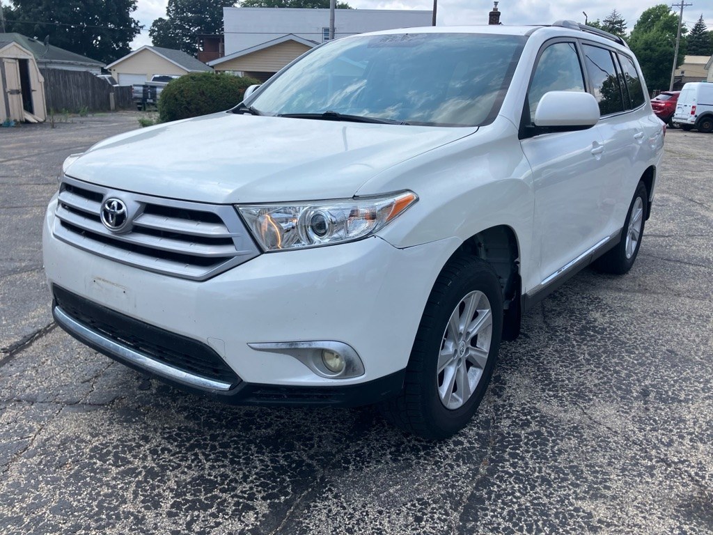 photo of 2011 TOYOTA HIGHLANDER BASE