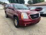 2011 RED GMC YUKON XL 1500 SLT (1GKS2KE39BR) with an 5.3L engine, Automatic transmission, located at 1708 Broadway, Rockford, IL, 61104, (815) 397-5010, 42.252522, -89.069359- Photo#1