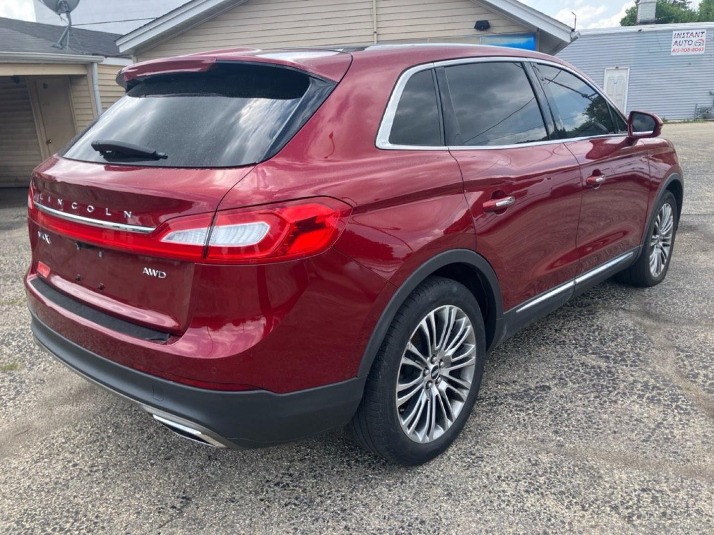 2016 BURGUN LINCOLN MKX RESERVE (2LMTJ8LR5GB) with an 3.7L engine, Automatic transmission, located at 1708 Broadway, Rockford, IL, 61104, (815) 397-5010, 42.252522, -89.069359- Photo#2