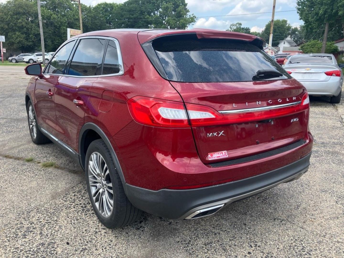 2016 BURGUN LINCOLN MKX RESERVE (2LMTJ8LR5GB) with an 3.7L engine, Automatic transmission, located at 1708 Broadway, Rockford, IL, 61104, (815) 397-5010, 42.252522, -89.069359- Photo#3