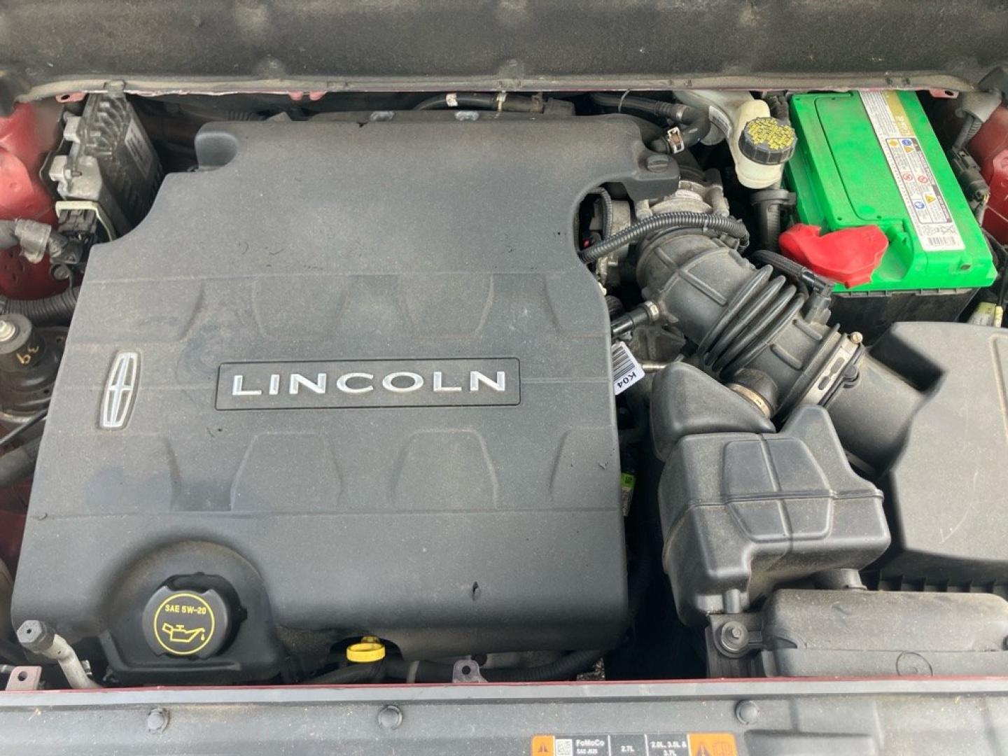 2016 BURGUN LINCOLN MKX RESERVE (2LMTJ8LR5GB) with an 3.7L engine, Automatic transmission, located at 1708 Broadway, Rockford, IL, 61104, (815) 397-5010, 42.252522, -89.069359- Photo#8