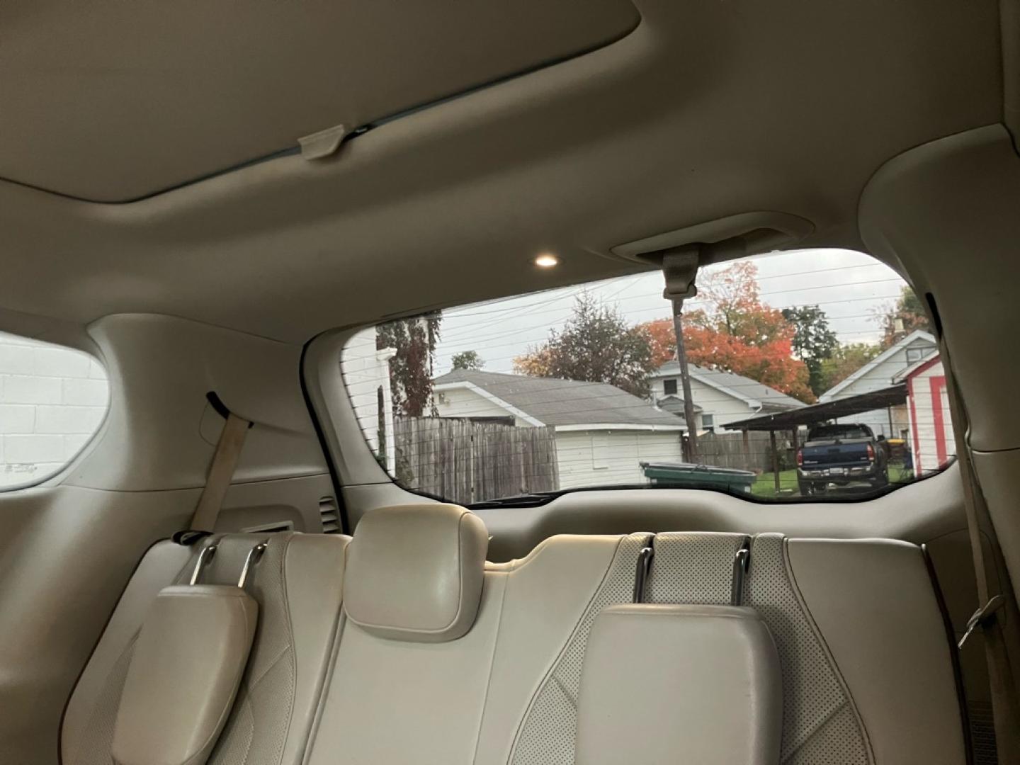 2015 BLACK CHEVROLET IMPALA LTZ (1G1165S34FU) with an 3.6L engine, Automatic transmission, located at 1708 Broadway, Rockford, IL, 61104, (815) 397-5010, 42.252522, -89.069359- Photo#4