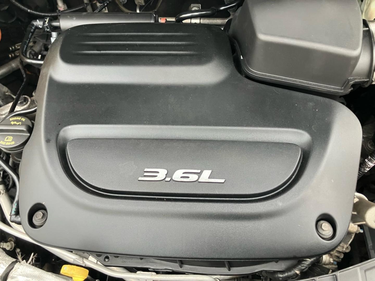 2015 BLACK CHEVROLET IMPALA LTZ (1G1165S34FU) with an 3.6L engine, Automatic transmission, located at 1708 Broadway, Rockford, IL, 61104, (815) 397-5010, 42.252522, -89.069359- Photo#10