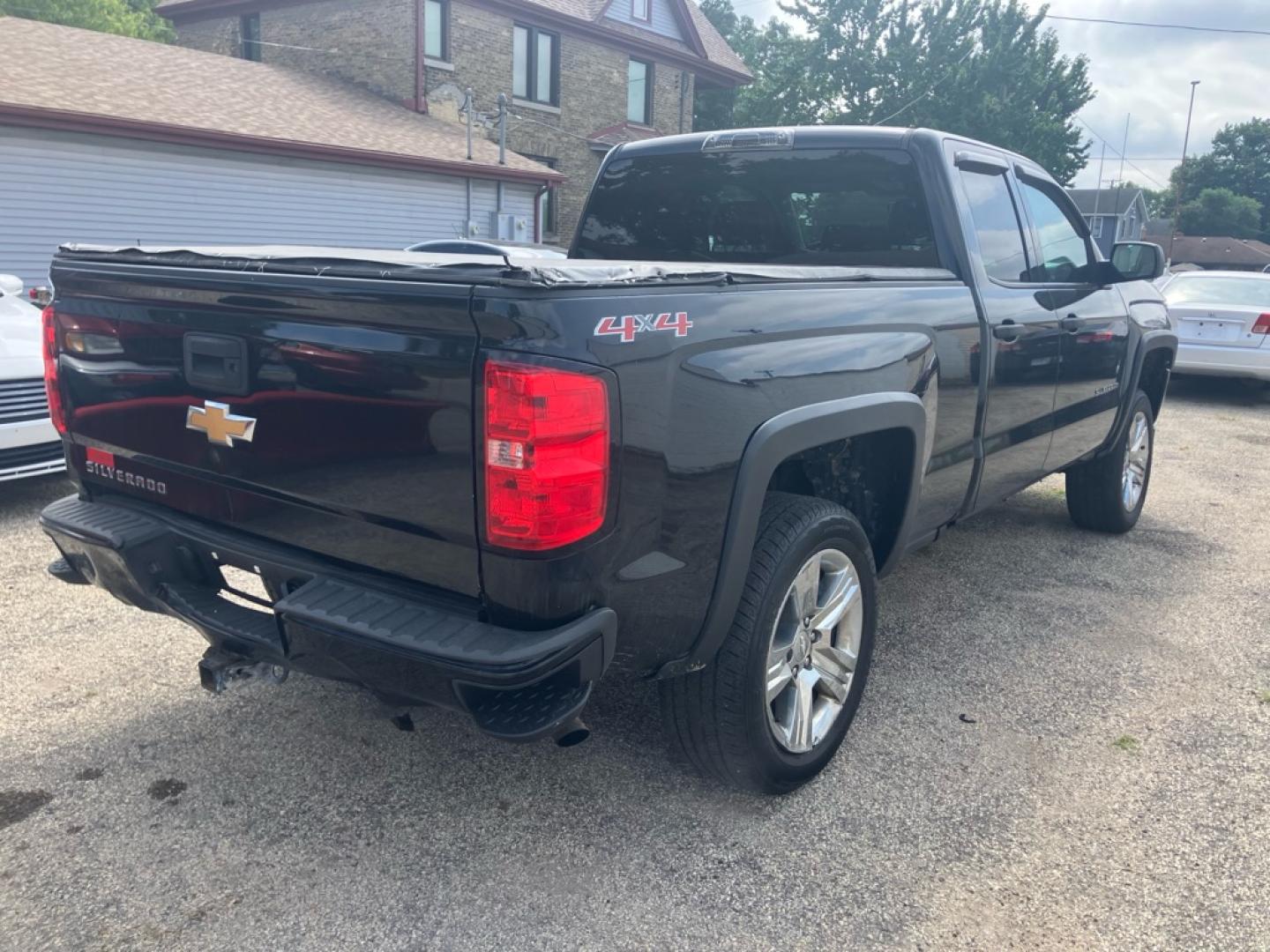 2016 BLACK CHEVROLET SILVERADO 1500 CUSTOM (1GCVKPEH3GZ) with an 4.3L engine, Automatic transmission, located at 1708 Broadway, Rockford, IL, 61104, (815) 397-5010, 42.252522, -89.069359- Photo#2