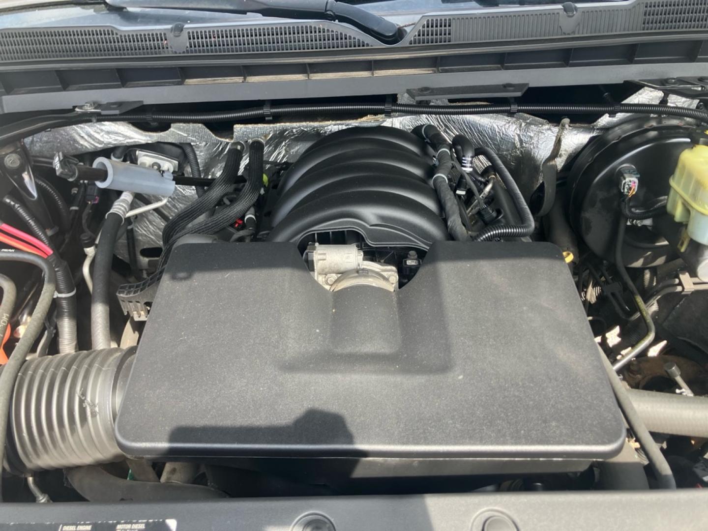 2016 BLACK CHEVROLET SILVERADO 1500 CUSTOM (1GCVKPEH3GZ) with an 4.3L engine, Automatic transmission, located at 1708 Broadway, Rockford, IL, 61104, (815) 397-5010, 42.252522, -89.069359- Photo#9