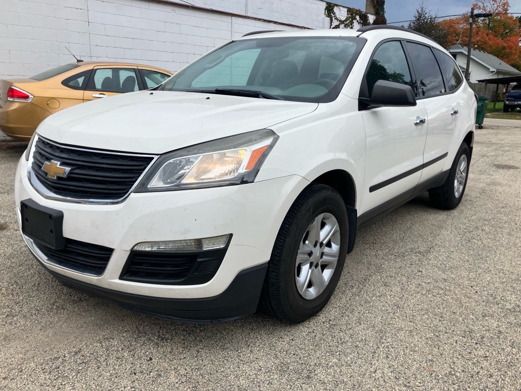 photo of 2013 CHEVROLET TRAVERSE LS