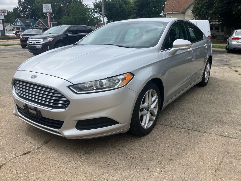 photo of 2016 FORD FUSION SE