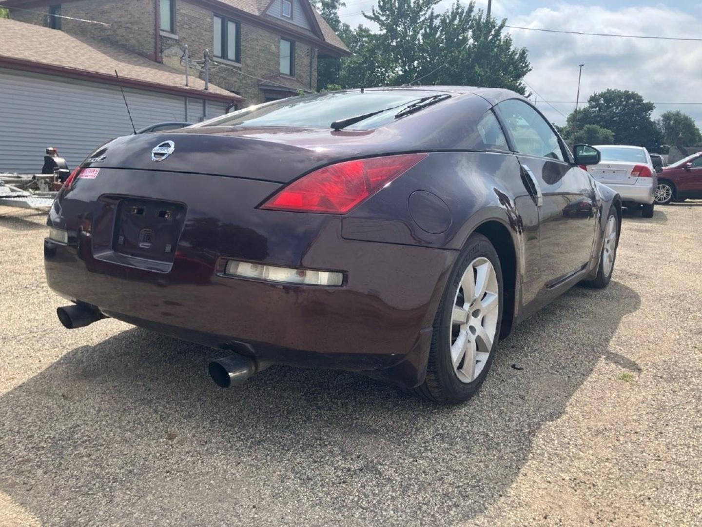 2003 BURGUN NISSAN 350Z COUPE (JN1AZ34D93T) with an 3.5L engine, 6-Speed Manual transmission, located at 1708 Broadway, Rockford, IL, 61104, (815) 397-5010, 42.252522, -89.069359- Photo#2