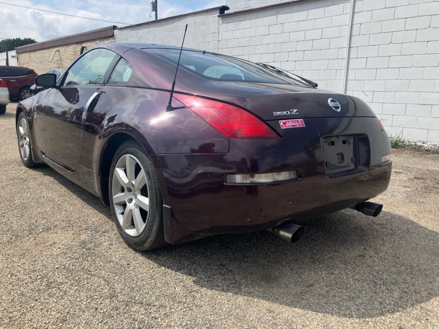 2003 BURGUN NISSAN 350Z COUPE (JN1AZ34D93T) with an 3.5L engine, 6-Speed Manual transmission, located at 1708 Broadway, Rockford, IL, 61104, (815) 397-5010, 42.252522, -89.069359- Photo#3