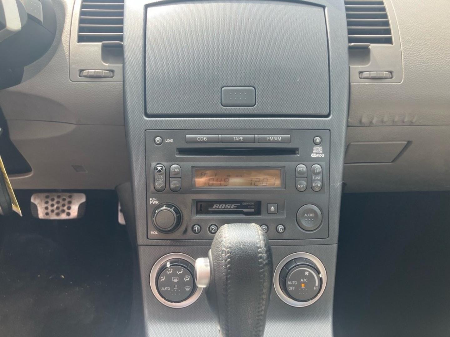 2003 BURGUN NISSAN 350Z COUPE (JN1AZ34D93T) with an 3.5L engine, 6-Speed Manual transmission, located at 1708 Broadway, Rockford, IL, 61104, (815) 397-5010, 42.252522, -89.069359- Photo#6