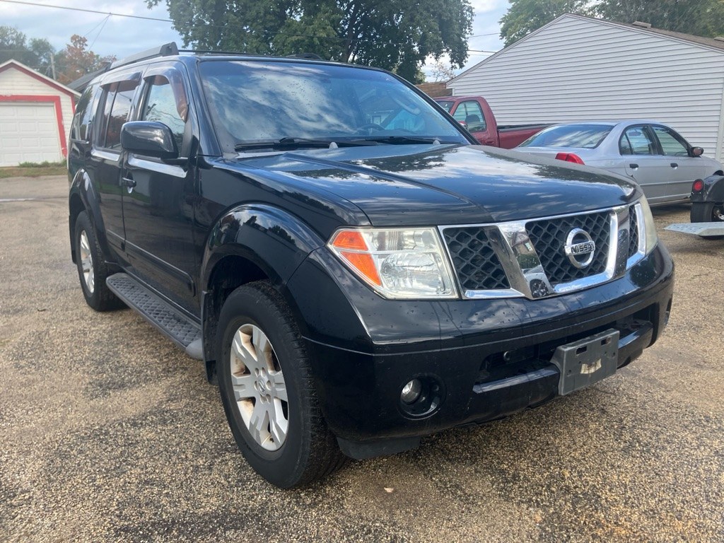 photo of 2006 NISSAN PATHFINDER LE