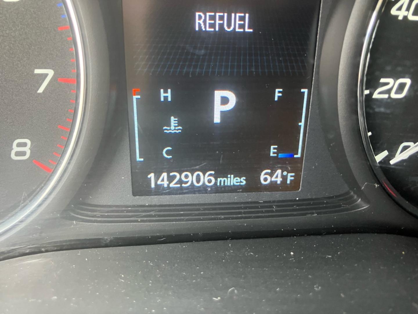 2020 SILVER MITSUBISHI OUTLANDER SE (JA4AZ3A32LZ) with an 2.4L engine, Automatic transmission, located at 1708 Broadway, Rockford, IL, 61104, (815) 397-5010, 42.252522, -89.069359- Photo#8
