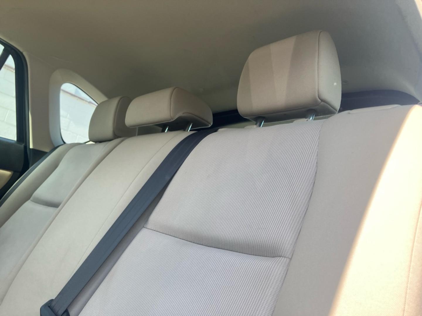 2016 BROWN MAZDA CX-5 SPORT (JM3KE2BYXG0) with an 2.5L engine, Automatic transmission, located at 1708 Broadway, Rockford, IL, 61104, (815) 397-5010, 42.252522, -89.069359- Photo#4
