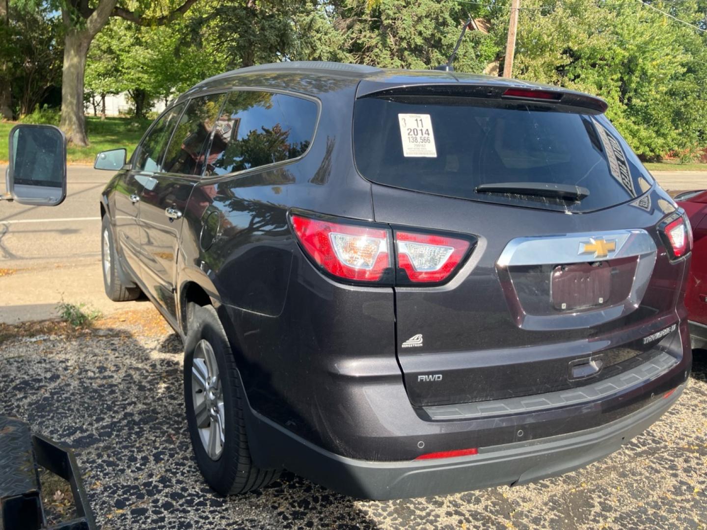 2014 GRAY CHEVROLET TRAVERSE LT (1GNKVGKD4EJ) with an 3.6L engine, Automatic transmission, located at 1708 Broadway, Rockford, IL, 61104, (815) 397-5010, 42.252522, -89.069359- Photo#3